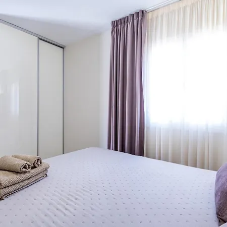 Appartement In Mareverde Complex *